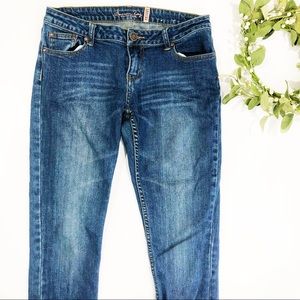 American Rag medium wash skinny jeans size 5